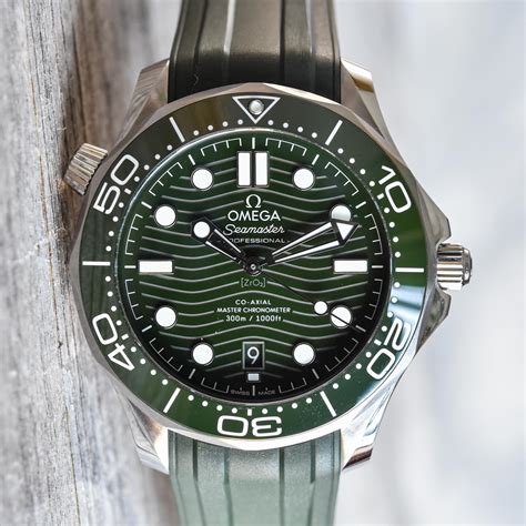 omega seamaster diver 300m green.